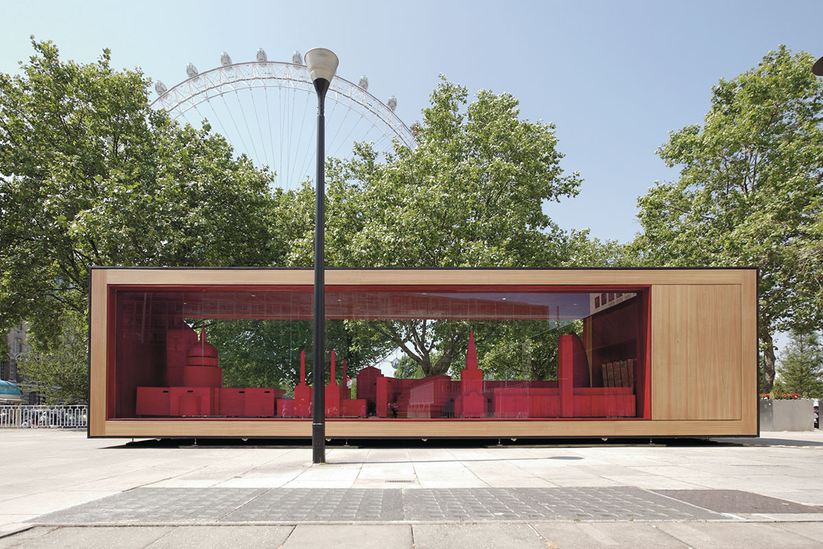 The London Dresser · millimetre