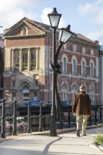 A3. First kiss at last light - Alex Chinneck - Photography by Charles Emerson